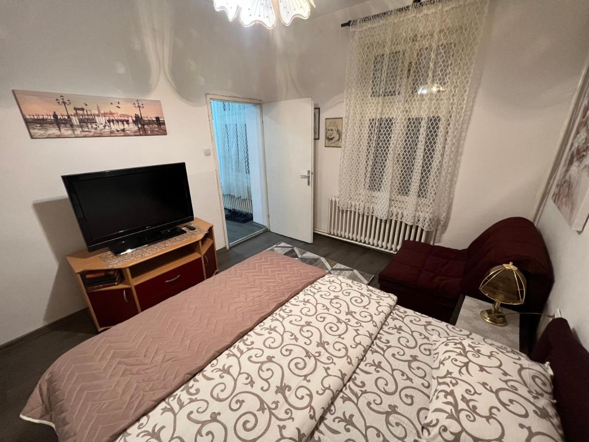 Hardy'S Apartment เบลเกรด ภายนอก รูปภาพ
