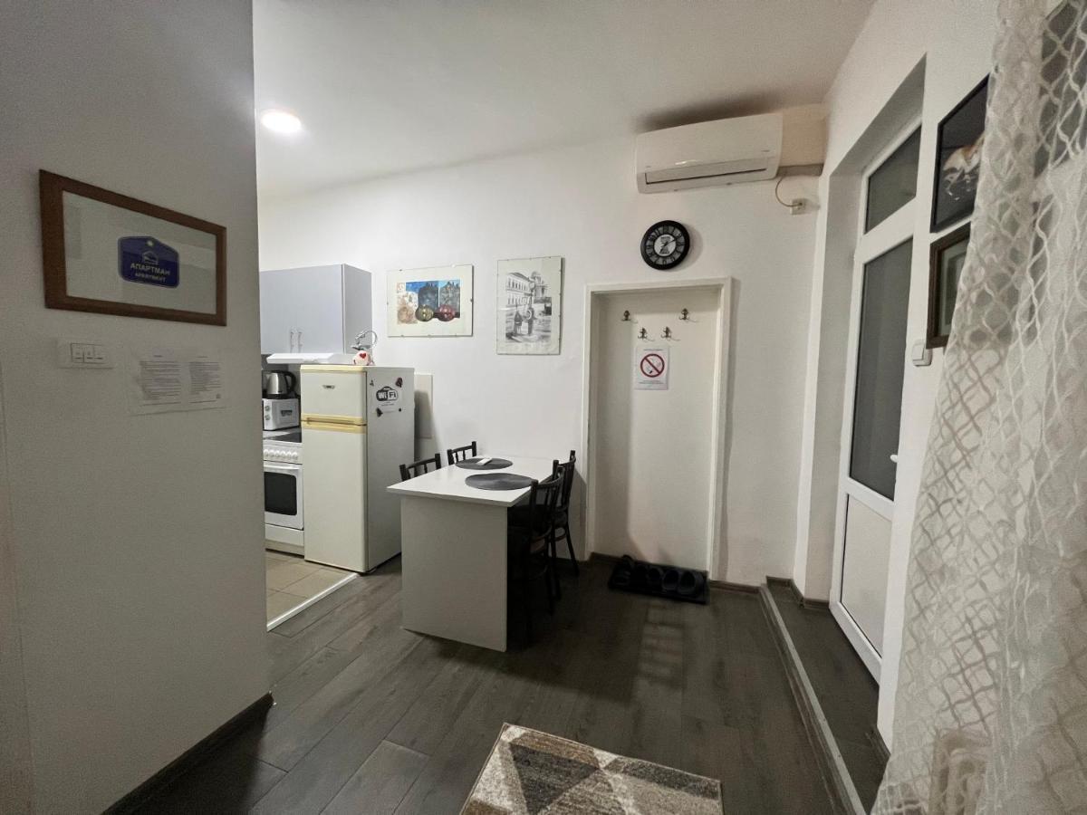 Hardy'S Apartment เบลเกรด ภายนอก รูปภาพ